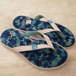 Blue memory foam flip flops